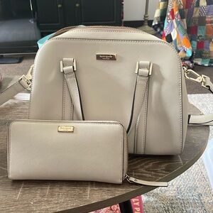 ♠️ Kate Spade ♠️ leather bag EUC with GUC wallet very light pink